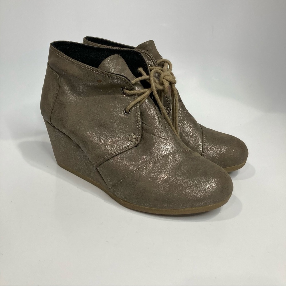 Toms metallic‎ desert wedge Booties size 7.5